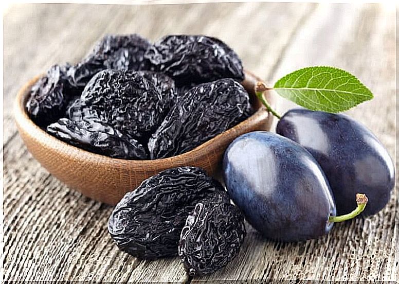 Dried plums are very good for regulating the intestine