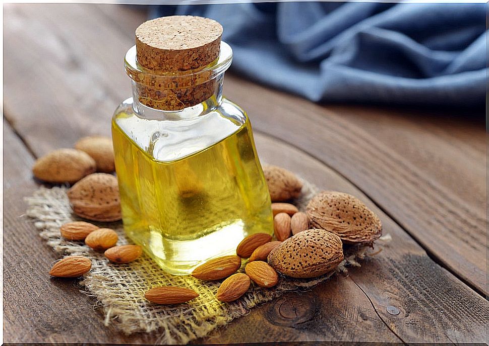 Almond oil and avocado oil